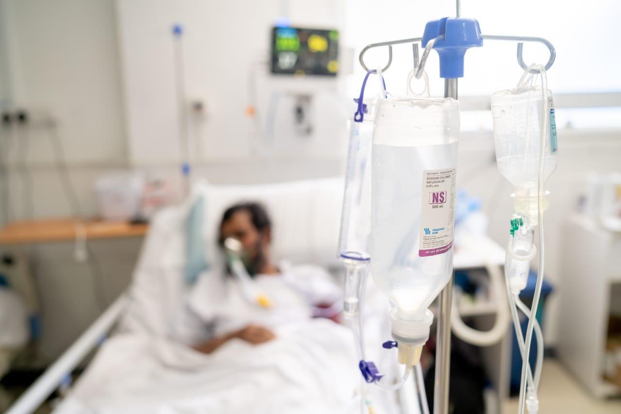 079 covid ކޮވިޑު ޖެހިގެން ހޮސްޕިޓަލުގައި ފަރުވާދެމުންދިޔަ މީހެއް