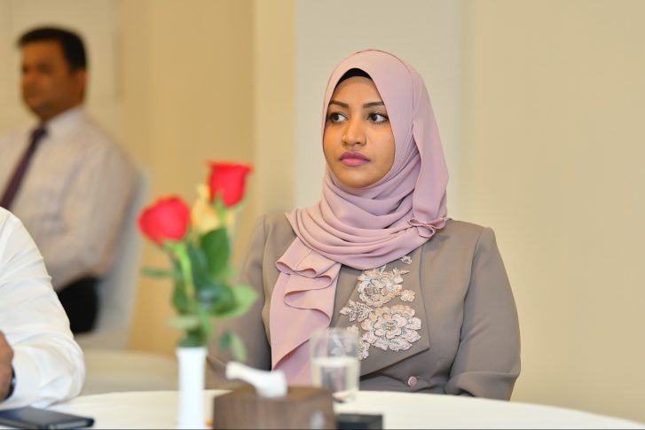 098 nahula މިނިސްޓަރު އައިޝަތު ނަހުލާ