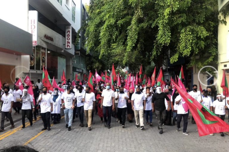 image0 (28) އިދިކޮޅު ފަރާތްތަކުގެ މުޒާހަރާ