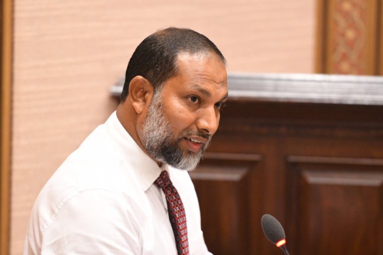 033 imran މިނިސްޓަރު އިމްރާން އަބްދުﷲ