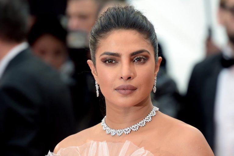 042 priyanka ޕްރިޔަންކާ ޗޯޕްރާ ޖޯނަސް
