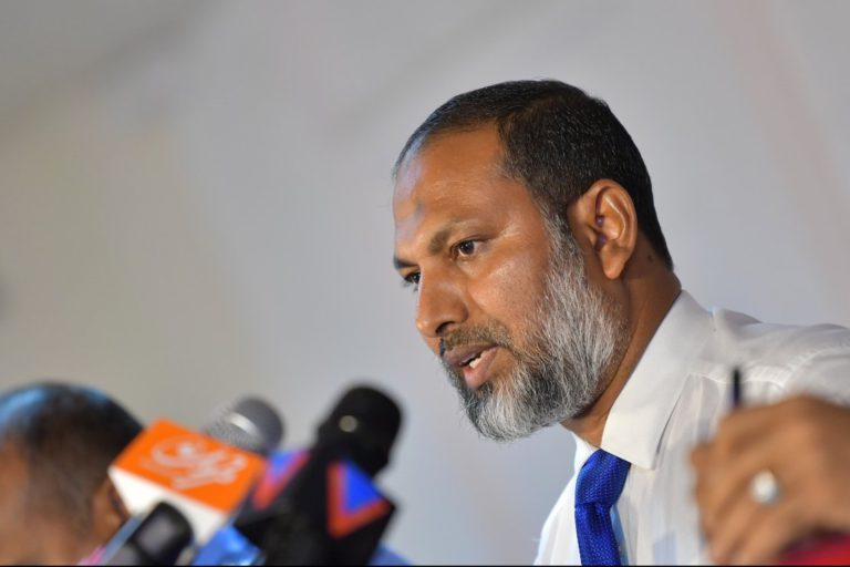 ހޯމް މިނިސްޓަރު އިމްރާން އަބްދުﷲ