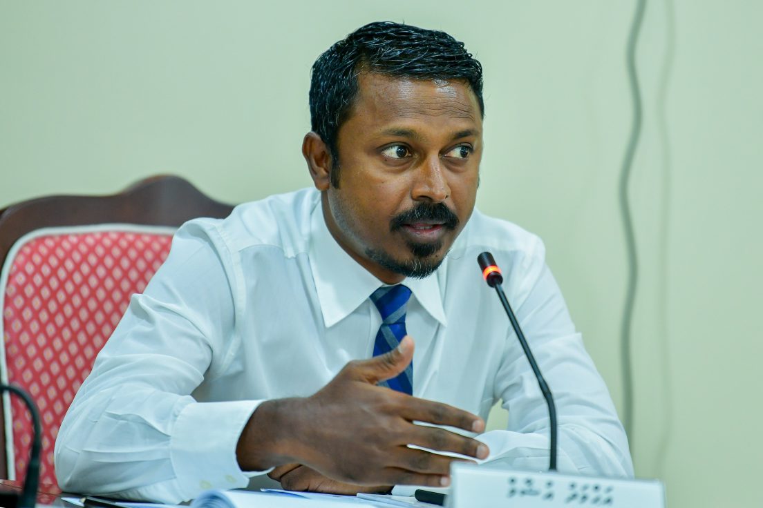 048 usham ވިލިމާލެ ދާއިރާގެ މެމްބަރު އަހުމަދު އުޝާމް