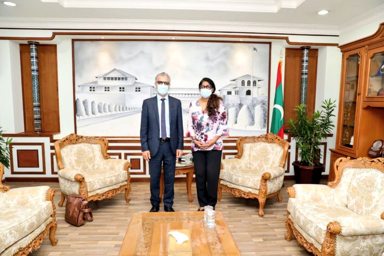 އައްބާސް ފާއިޒާއި މާރިޔާ ބައްދަލުކުރައްވަނީ