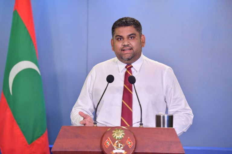 181020_89677a2b-2_ ރައީސުލްޖުމުހޫރިއްޔާ އޮފީހުގެ ތަރުޖަމާނު މަބްރޫކް އަޒީޒް
