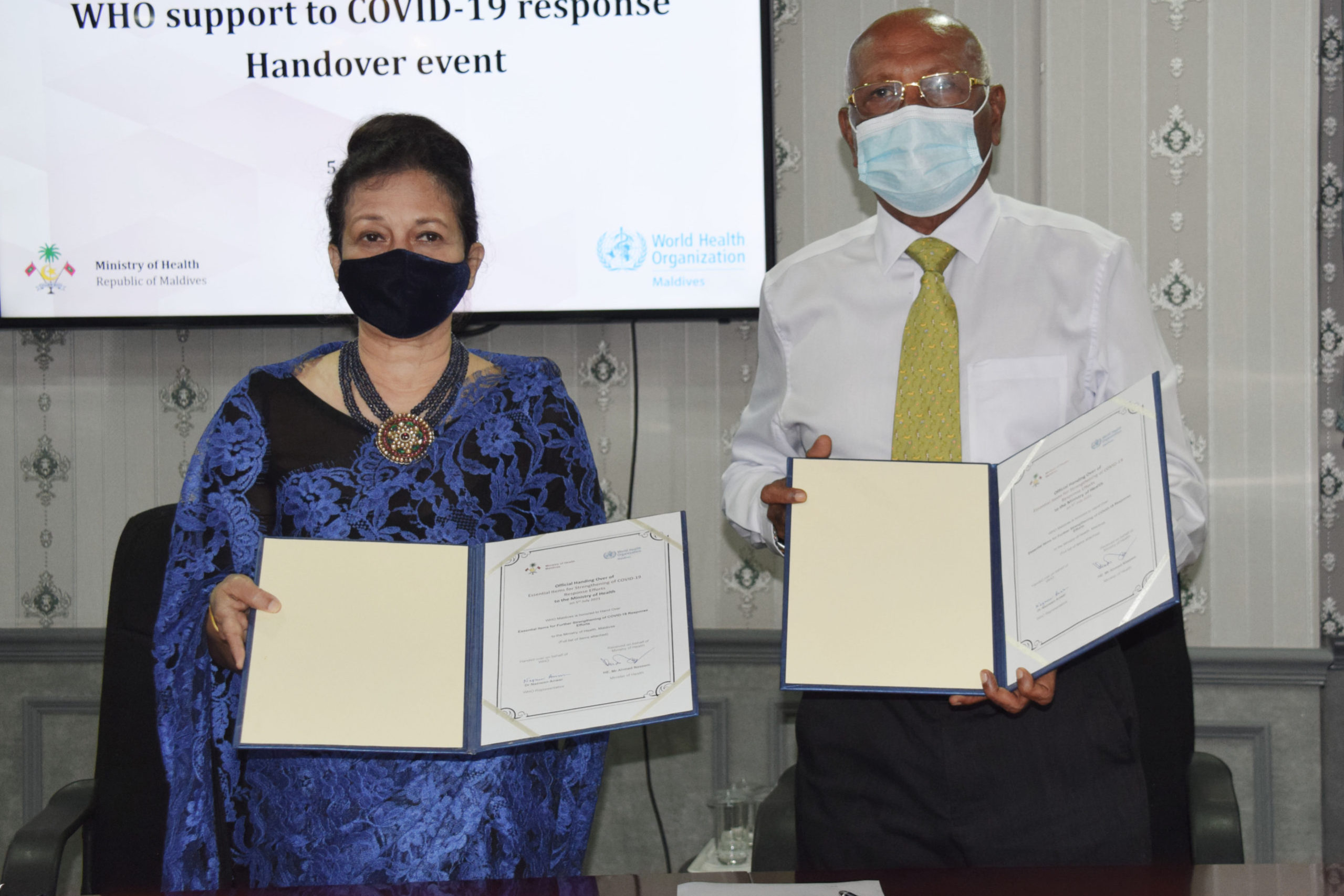 News(334) ސިއްހީ ދާއިރާއަށް ބޭނުންވާ ސާމާނު ޑަބްލިއުއެޗްއޯއިން ހަދިޔާ ކުރުން