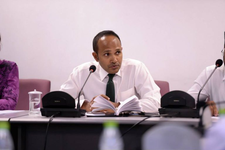014 jameel ކުރީގެ ނައިބު ރައީސް ޑރ. މުހައްމަދު ޖަމީލު އަހުމަދު