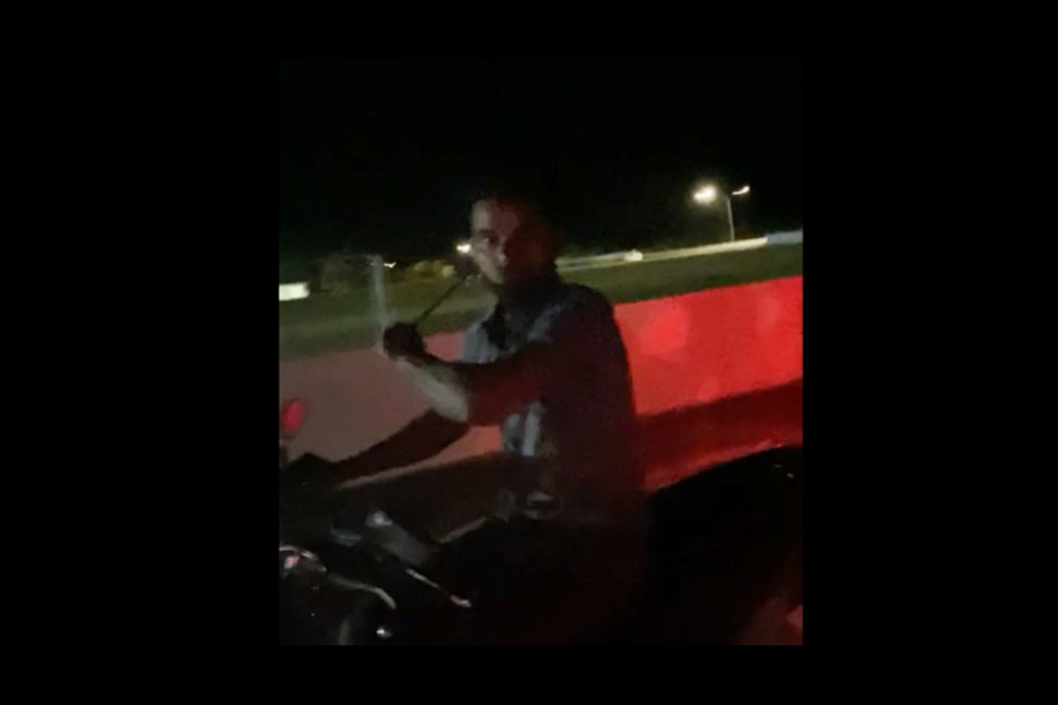 024 masoodh މަސްއޫދަށް ހަމަލާދޭ މަންޒަރު ފެންނަ ވީޑިއޯގެ ސްކްރީން ޝޮޓެއް