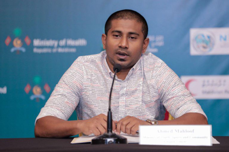 052 mahloof ޔޫތު މިނިސްޓަރު އަހުމަދު މަހުލޫފު