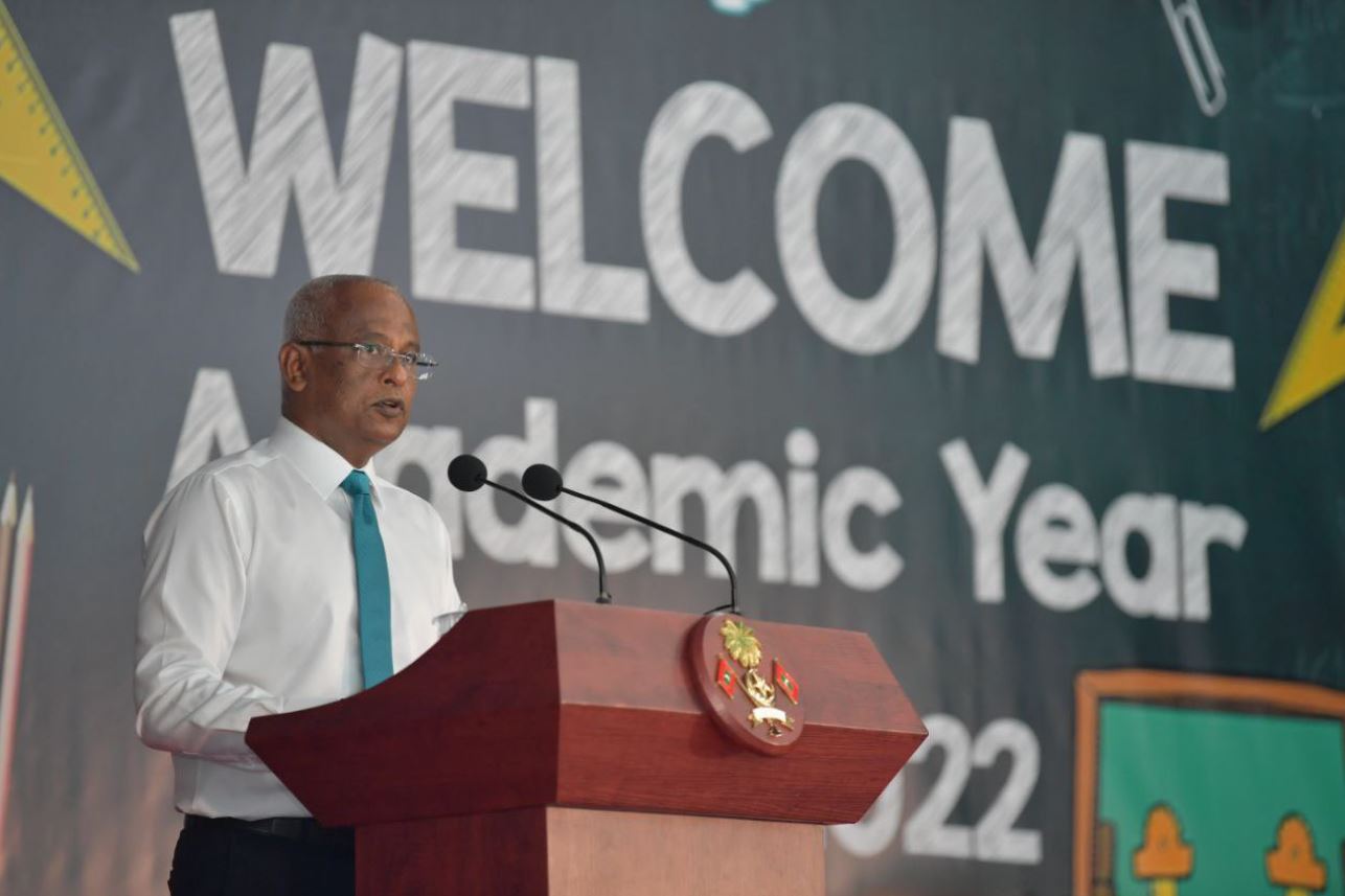 059 solih ރެހެންދި ސްކޫލުގައި ރައީސް ވާހަކަ ދައްކަވަނީ