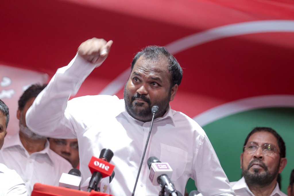 046 waheed ކުރީގެ ޓޫރިޒަމް މިނިސްޓަރު އަލީ ވަހީދު