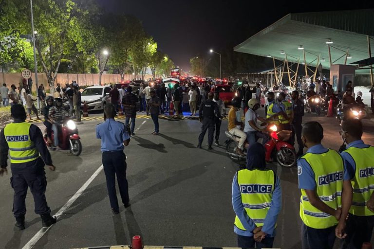 060759-img 1 cd 2 e 69 fed 73 3