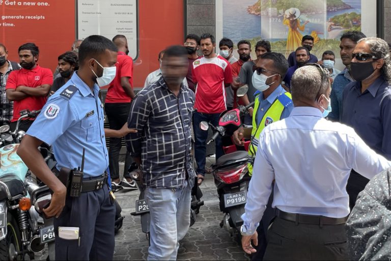 329654_3_09510e5b0ca078e3c769eea6e8611c9b26df5220_large