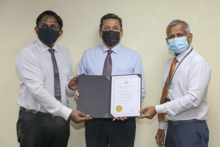 b_H7jWXvKe9JAtIWZN4hXGmD0rV