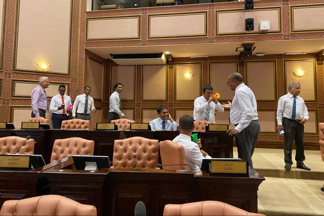 384941-3-23a430c149d9f1efc276d5a66ef0a09d3a64e7e9-large