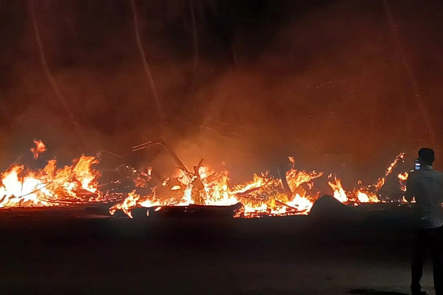 big_I1V1K3AjHLDjSK785l0ppvMAV