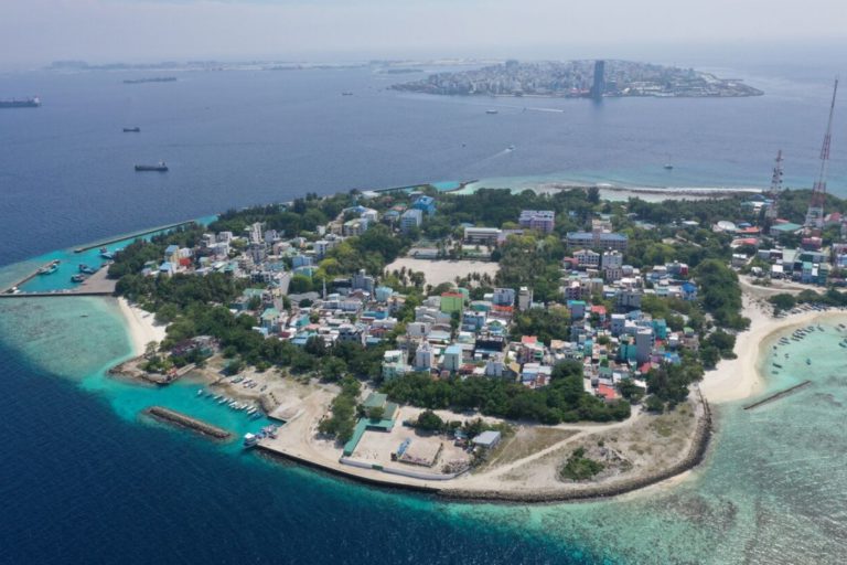 1EFF713C-C293-4F47-AFC2-32471455335D