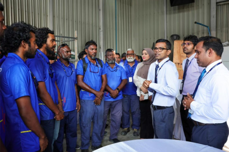 big_fzfbcleI9ple65k9CwqLq7Hwe