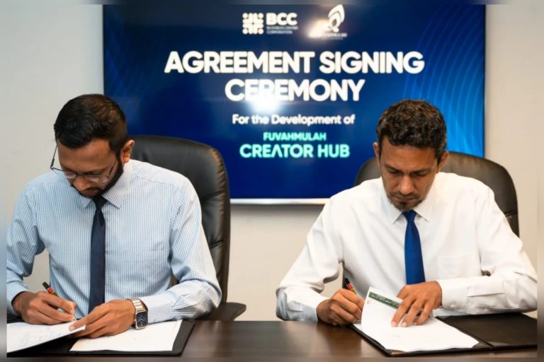 GridArt_20250125_140852874-768x512