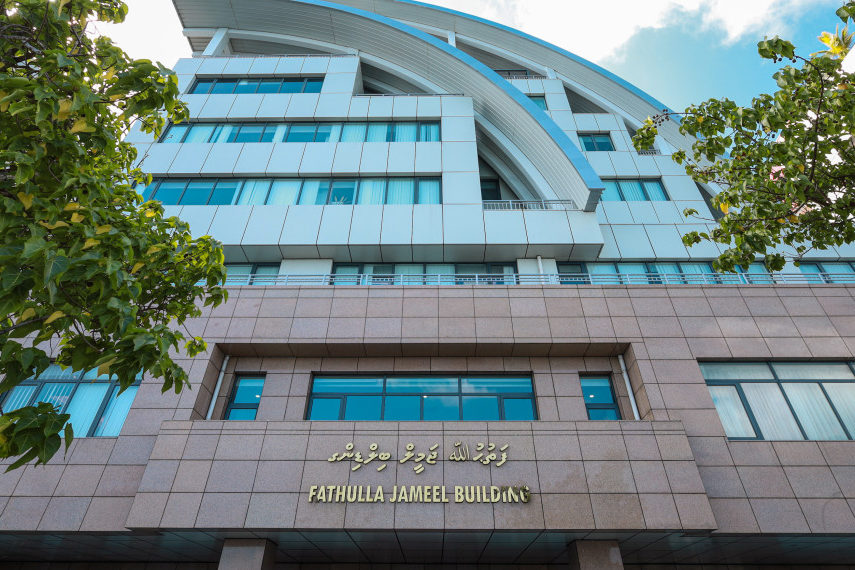 big_f8IHrTYIU8A00zTULBZP2UB7z