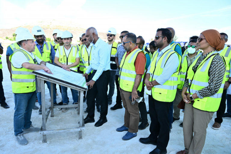 big_zSE8iUR8dW0ArDYADwLsu7akM