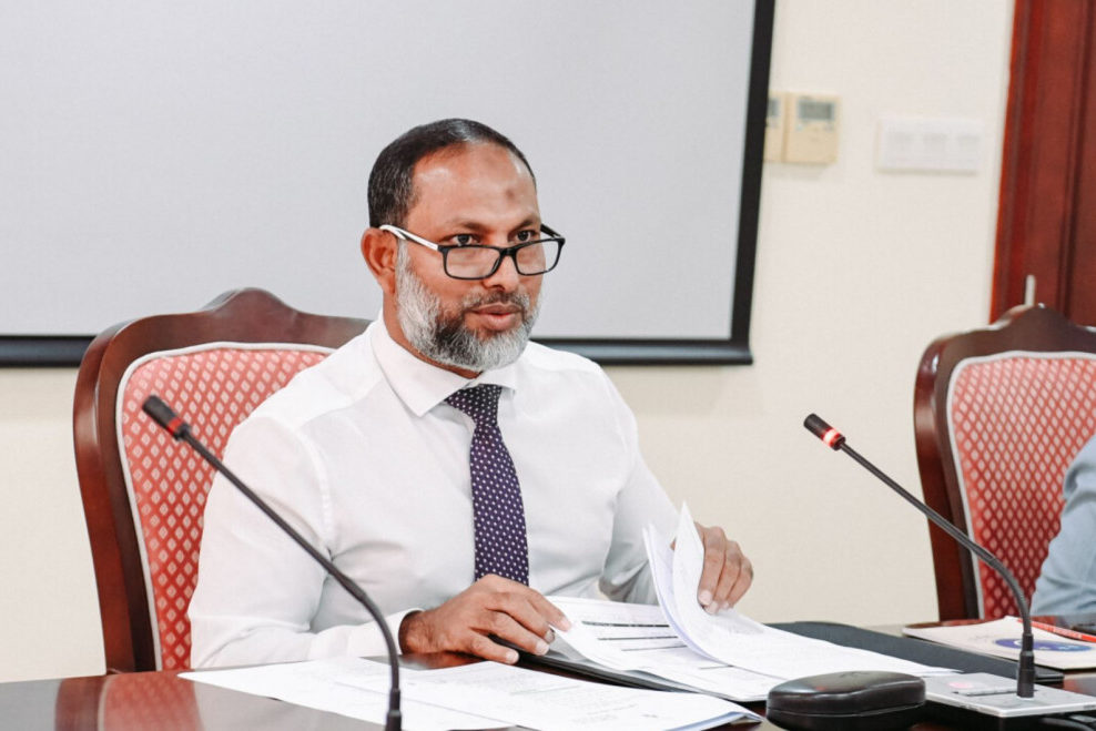 big_8htGK4BleX4WyACEbKgqq9iXx