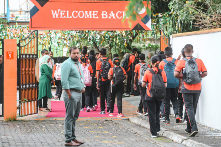 large_169129462642QkYR