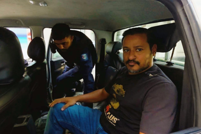 large_176459210353Kfeh