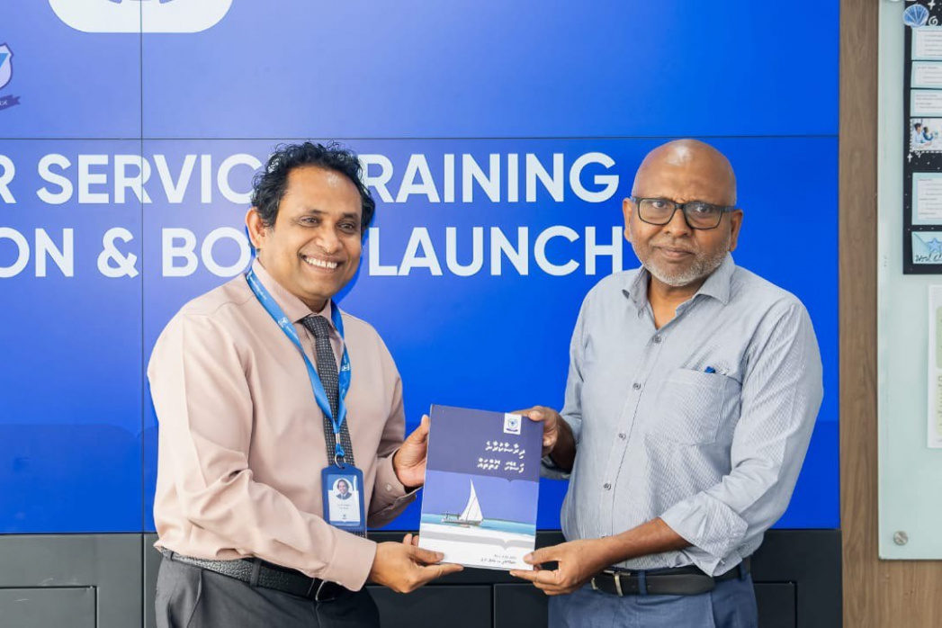 large_176577278158Bq03